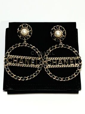 Chanel Faux Pearl Leather Logo Drop Clip-On Earrings - Gold/Black